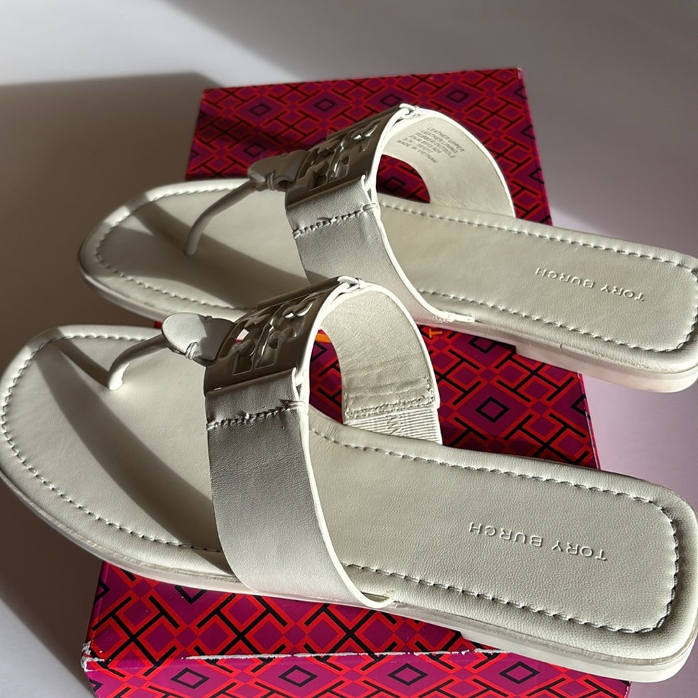 Tory Burch White Leather Logo Thong Sandals - Women's - Picture 6 of 9
